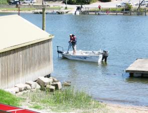 Fishing for bream around the boatsheds and landings on the Glenelg River at Nelson can be very fruitful.
